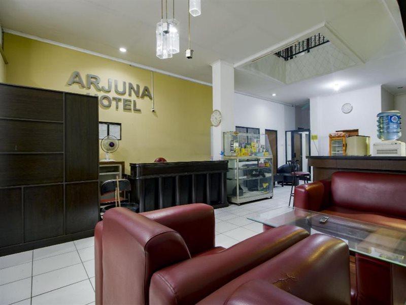 Hotel Arjuna بيكاسي المظهر الخارجي الصورة